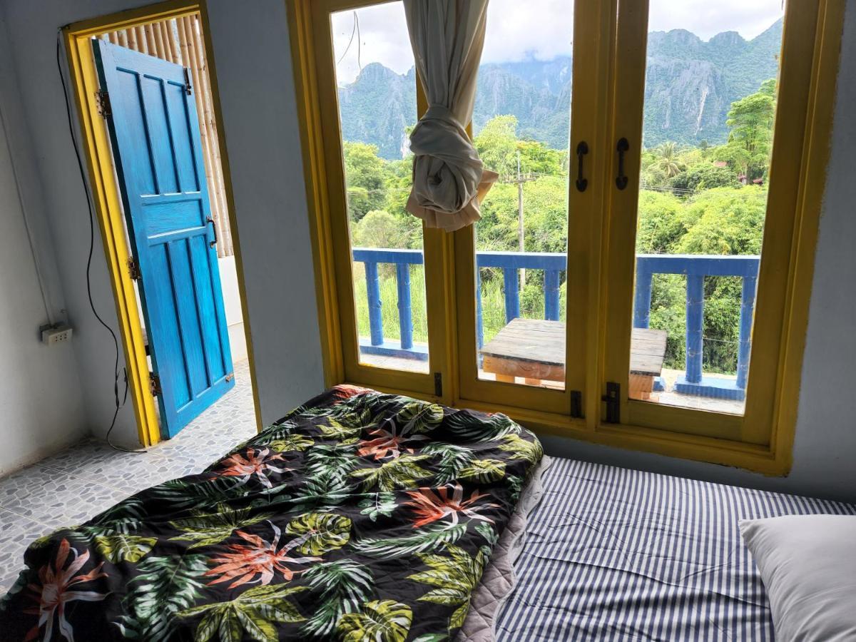 Blue Guesthouse Vang Vieng Exteriör bild