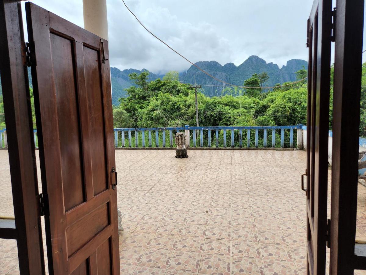Blue Guesthouse Vang Vieng Exteriör bild