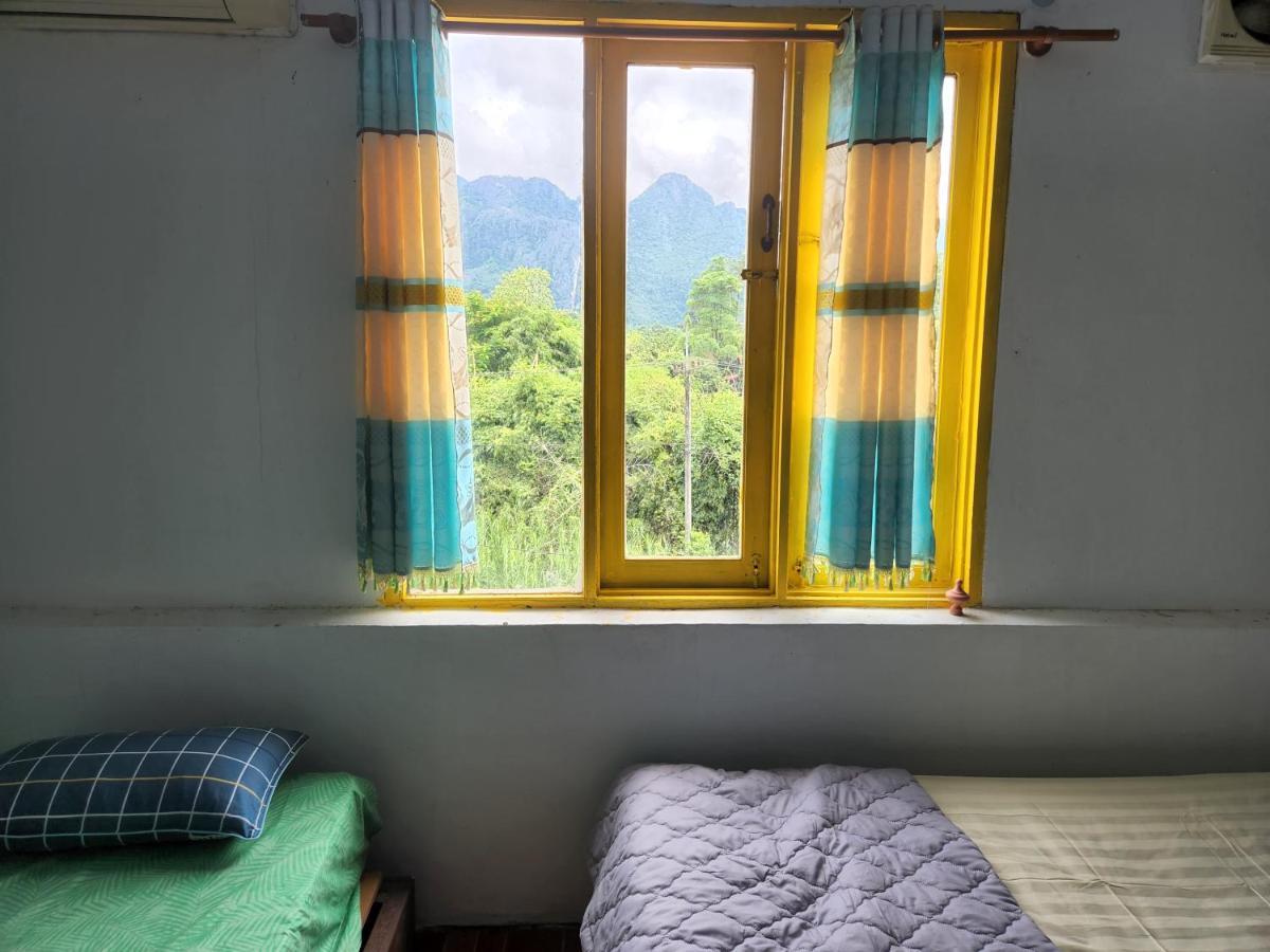 Blue Guesthouse Vang Vieng Exteriör bild
