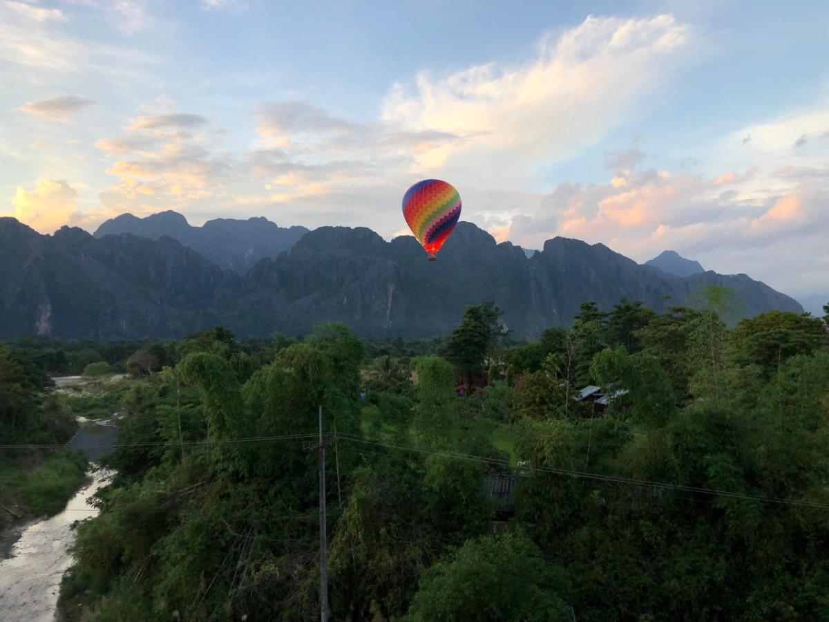 Blue Guesthouse Vang Vieng Exteriör bild
