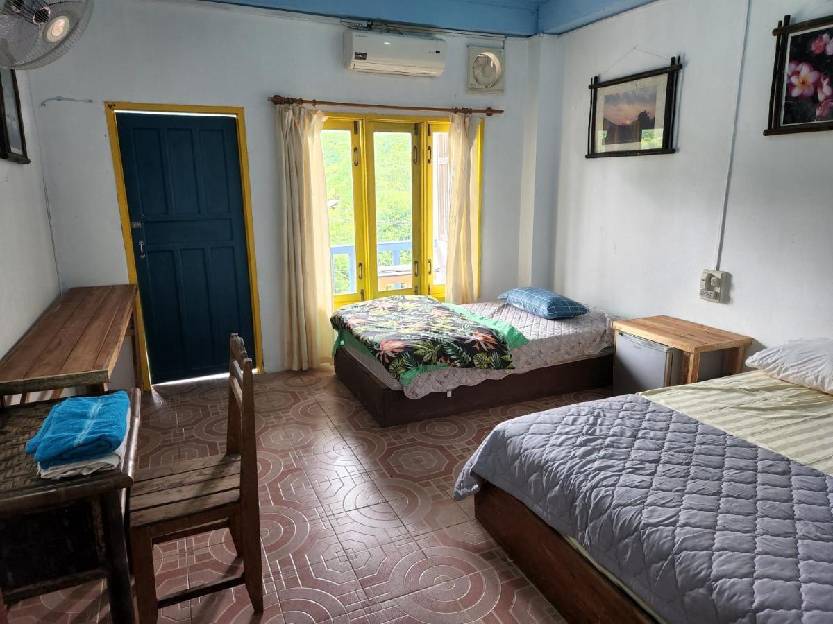 Blue Guesthouse Vang Vieng Exteriör bild