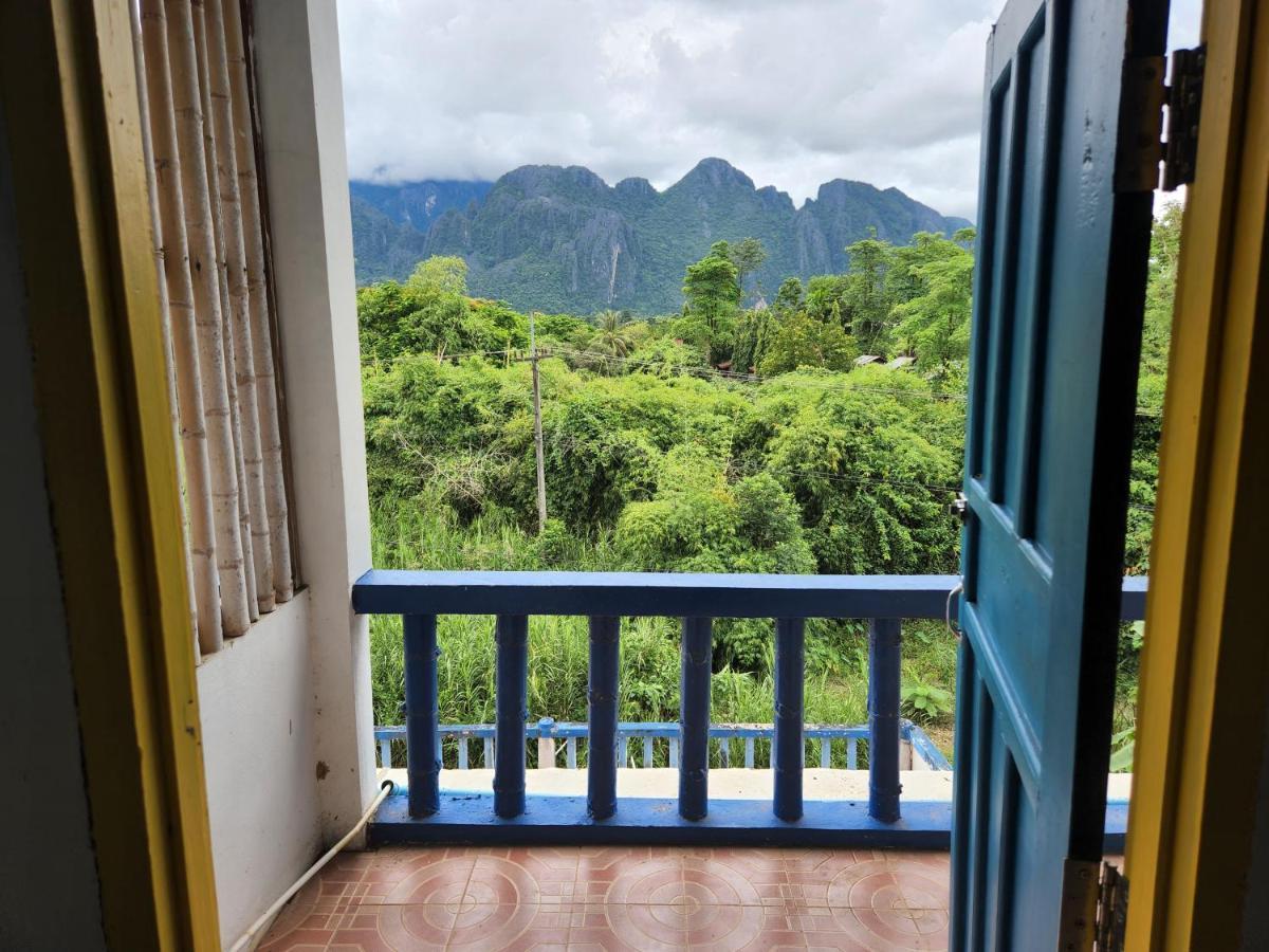 Blue Guesthouse Vang Vieng Exteriör bild