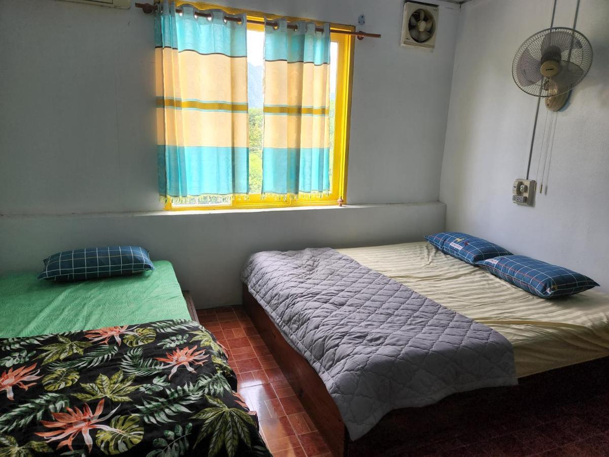 Blue Guesthouse Vang Vieng Exteriör bild