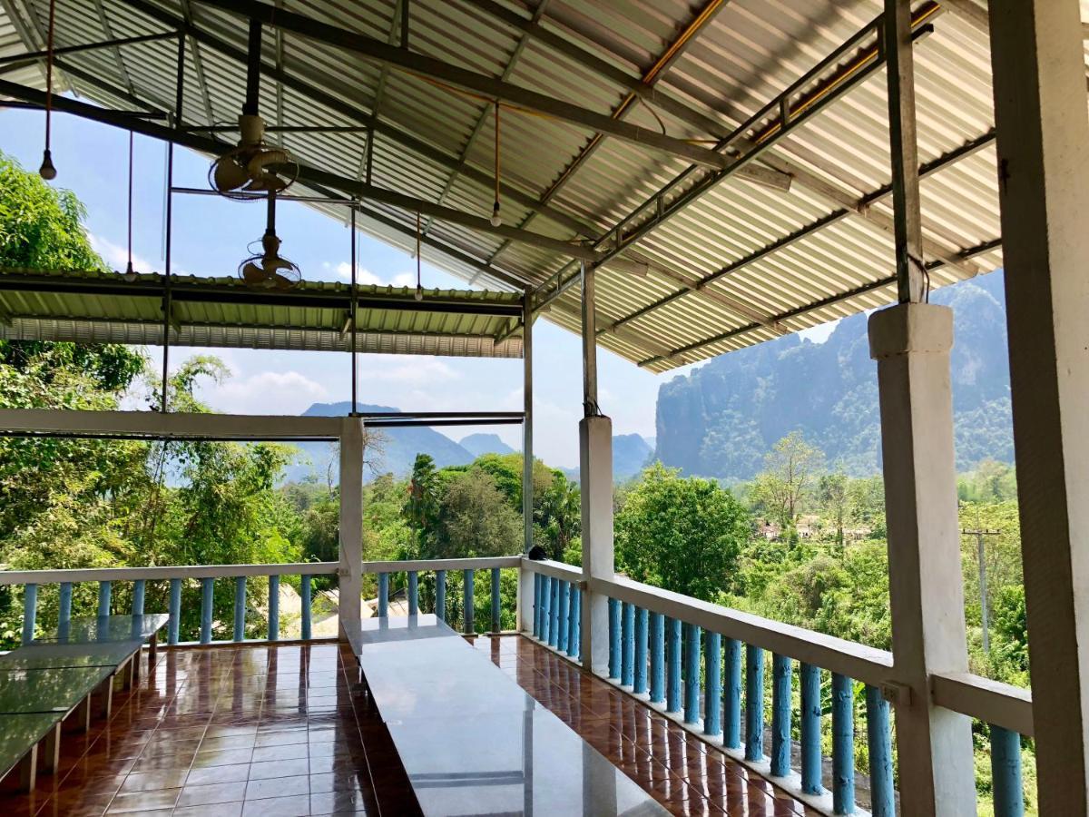 Blue Guesthouse Vang Vieng Exteriör bild